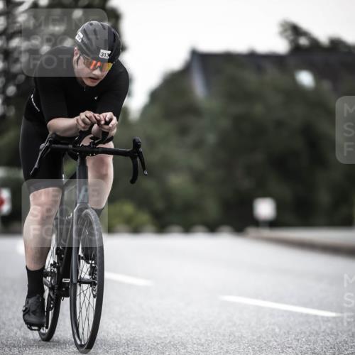 21.06.2026 - 29. Vierlanden-Triathlon H.Heesch http://msf.ph/oto/9900355 21.06.2026 10:09:06 Radfahren 313 meine-sportfotos.de