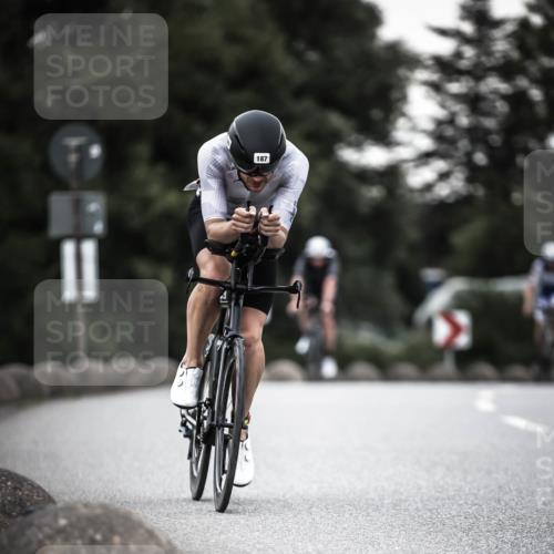 21.06.2026 - 29. Vierlanden-Triathlon H.Heesch http://msf.ph/oto/9900372 21.06.2026 10:09:18 Radfahren 25, 153, 187, 191, 303 meine-sportfotos.de