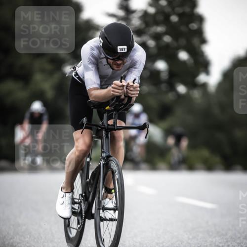 21.06.2026 - 29. Vierlanden-Triathlon H.Heesch http://msf.ph/oto/9900393 21.06.2026 10:09:18 Radfahren 25, 153, 187, 191, 303 meine-sportfotos.de