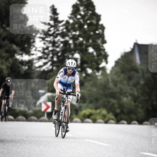 21.06.2026 - 29. Vierlanden-Triathlon H.Heesch http://msf.ph/oto/9900409 21.06.2026 10:09:21 Radfahren 25, 153, 187, 191, 303 meine-sportfotos.de