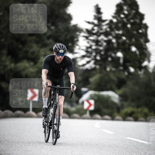 21.06.2026 - 29. Vierlanden-Triathlon H.Heesch http://msf.ph/oto/9900448 21.06.2026 10:09:24 Radfahren 25, 153, 191, 303 meine-sportfotos.de