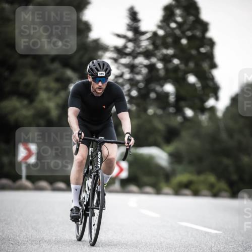 21.06.2026 - 29. Vierlanden-Triathlon H.Heesch http://msf.ph/oto/9900461 21.06.2026 10:09:24 Radfahren 25, 153, 191, 303 meine-sportfotos.de