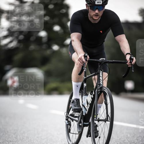 21.06.2026 - 29. Vierlanden-Triathlon H.Heesch http://msf.ph/oto/9900529 21.06.2026 10:09:25 Radfahren 25, 153, 191, 303 meine-sportfotos.de