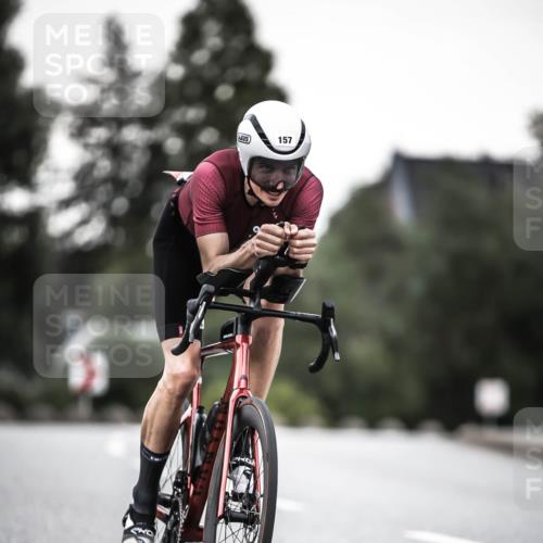 21.06.2026 - 29. Vierlanden-Triathlon H.Heesch http://msf.ph/oto/9900614 21.06.2026 10:09:41 Radfahren 18, 121, 157 meine-sportfotos.de