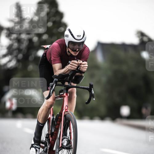 21.06.2026 - 29. Vierlanden-Triathlon H.Heesch http://msf.ph/oto/9900617 21.06.2026 10:09:41 Radfahren 18, 121, 157 meine-sportfotos.de