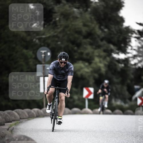 21.06.2026 - 29. Vierlanden-Triathlon H.Heesch http://msf.ph/oto/9900641 21.06.2026 10:09:49 Radfahren 40, 69, 327 meine-sportfotos.de