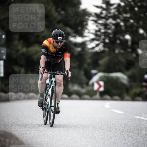 21.06.2026 - 29. Vierlanden-Triathlon H.Heesch http://msf.ph/oto/9900748 21.06.2026 10:09:56 Radfahren 29, 40, 69, 309 meine-sportfotos.de