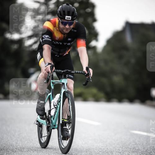 21.06.2026 - 29. Vierlanden-Triathlon H.Heesch http://msf.ph/oto/9900782 21.06.2026 10:09:57 Radfahren 29, 40, 69, 309 meine-sportfotos.de
