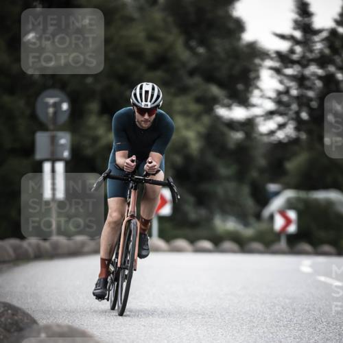 21.06.2026 - 29. Vierlanden-Triathlon H.Heesch http://msf.ph/oto/9900813 21.06.2026 10:10:03 Radfahren 29 meine-sportfotos.de