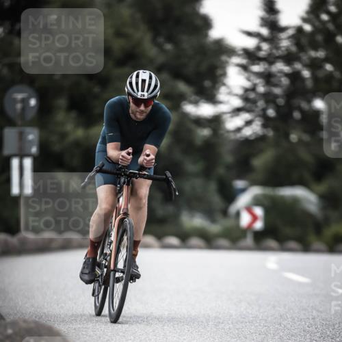 21.06.2026 - 29. Vierlanden-Triathlon H.Heesch http://msf.ph/oto/9900823 21.06.2026 10:10:03 Radfahren 29 meine-sportfotos.de