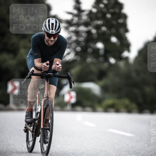 21.06.2026 - 29. Vierlanden-Triathlon H.Heesch http://msf.ph/oto/9900842 21.06.2026 10:10:04 Radfahren 29, 430 meine-sportfotos.de