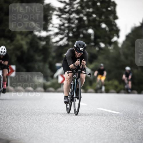 21.06.2026 - 29. Vierlanden-Triathlon H.Heesch http://msf.ph/oto/9900936 21.06.2026 10:10:21 Radfahren 171, 230, 255, 295 meine-sportfotos.de
