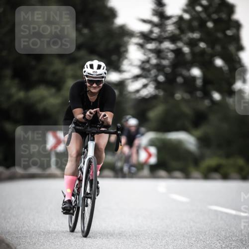 21.06.2026 - 29. Vierlanden-Triathlon H.Heesch http://msf.ph/oto/9900961 21.06.2026 10:10:23 Radfahren 230, 255, 295, 356 meine-sportfotos.de