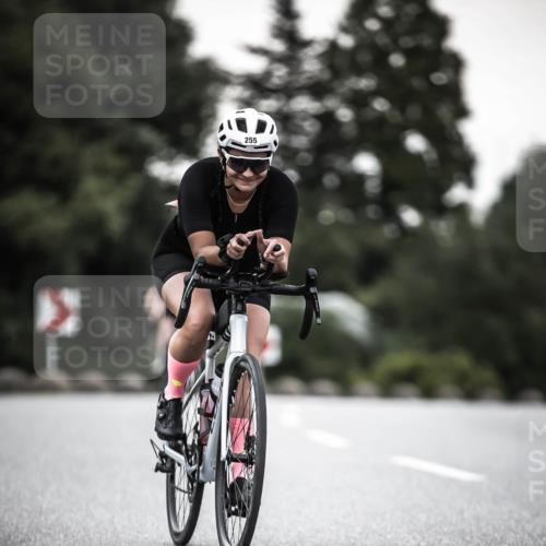 21.06.2026 - 29. Vierlanden-Triathlon H.Heesch http://msf.ph/oto/9900979 21.06.2026 10:10:24 Radfahren 230, 255, 295, 356 meine-sportfotos.de