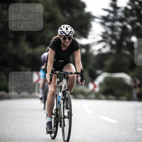 21.06.2026 - 29. Vierlanden-Triathlon H.Heesch http://msf.ph/oto/9901027 21.06.2026 09:29:41 Radfahren 186, 249 meine-sportfotos.de