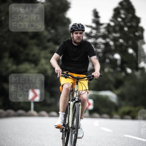 21.06.2026 - 29. Vierlanden-Triathlon H.Heesch http://msf.ph/oto/9901058 21.06.2026 10:10:30 Radfahren 3, 163, 230, 356 meine-sportfotos.de