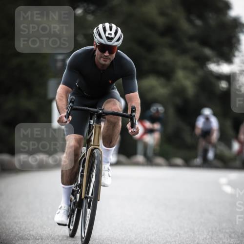21.06.2026 - 29. Vierlanden-Triathlon H.Heesch http://msf.ph/oto/9901103 21.06.2026 09:29:55 Radfahren 7, 38, 67, 82, 88, 100, 109 meine-sportfotos.de