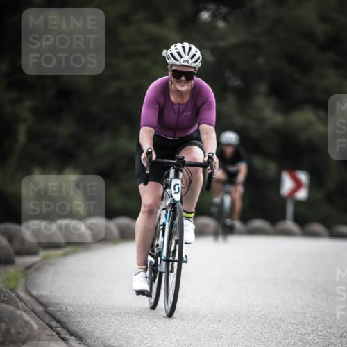 21.06.2026 - 29. Vierlanden-Triathlon H.Heesch http://msf.ph/oto/9901180 21.06.2026 09:30:04 Radfahren 38, 59, 82, 100, 109, 163, 174, 232, 276 meine-sportfotos.de