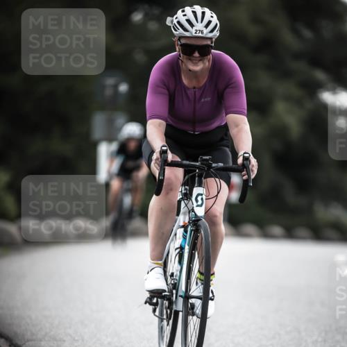 21.06.2026 - 29. Vierlanden-Triathlon H.Heesch http://msf.ph/oto/9901202 21.06.2026 09:30:04 Radfahren 38, 59, 82, 100, 109, 163, 174, 232, 276 meine-sportfotos.de