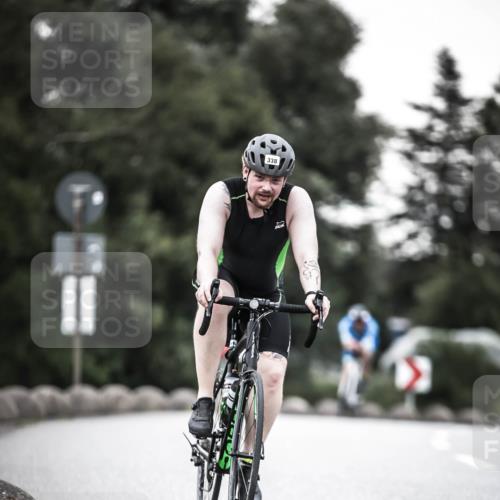 21.06.2026 - 29. Vierlanden-Triathlon H.Heesch http://msf.ph/oto/9901265 21.06.2026 10:11:25 Radfahren 139, 296, 338 meine-sportfotos.de