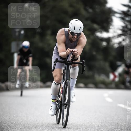 21.06.2026 - 29. Vierlanden-Triathlon H.Heesch http://msf.ph/oto/9901304 21.06.2026 09:30:34 Radfahren 35, 147, 159, 225, 248, 295 meine-sportfotos.de