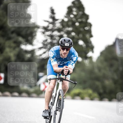21.06.2026 - 29. Vierlanden-Triathlon H.Heesch http://msf.ph/oto/9901313 21.06.2026 10:11:29 Radfahren 139, 198, 296, 338 meine-sportfotos.de