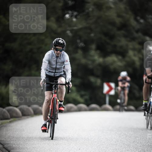 21.06.2026 - 29. Vierlanden-Triathlon H.Heesch http://msf.ph/oto/9901314 21.06.2026 09:30:37 Radfahren 35, 147, 159, 225, 248 meine-sportfotos.de