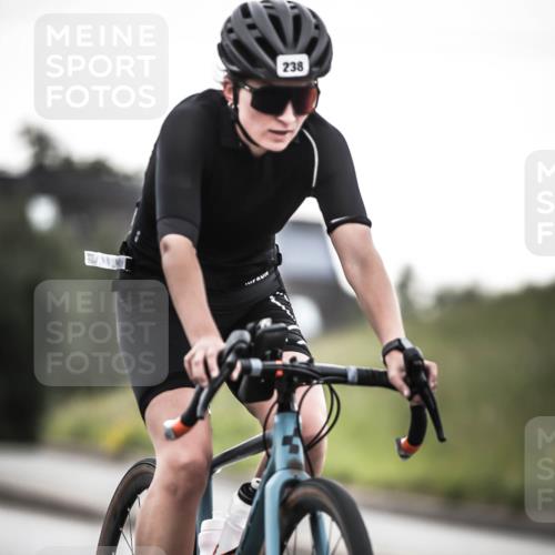 21.06.2026 - 29. Vierlanden-Triathlon H.Heesch http://msf.ph/oto/9901352 21.06.2026 09:30:57 Radfahren 238 meine-sportfotos.de