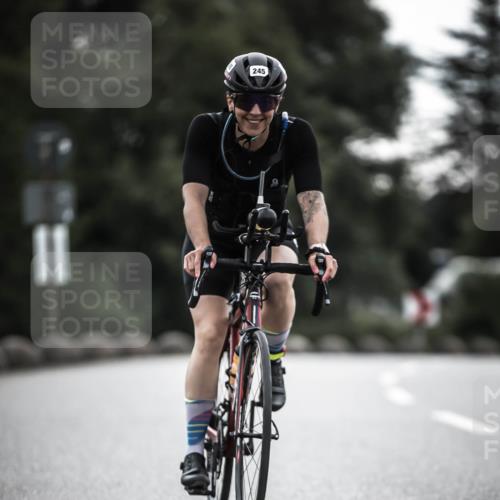 21.06.2026 - 29. Vierlanden-Triathlon H.Heesch http://msf.ph/oto/9901373 21.06.2026 09:31:07 Radfahren 2, 115, 124, 167, 245 meine-sportfotos.de
