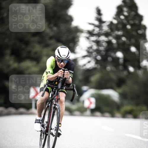 21.06.2026 - 29. Vierlanden-Triathlon H.Heesch http://msf.ph/oto/9901401 21.06.2026 10:11:41 Radfahren 100, 179, 420, 437, 1353 meine-sportfotos.de