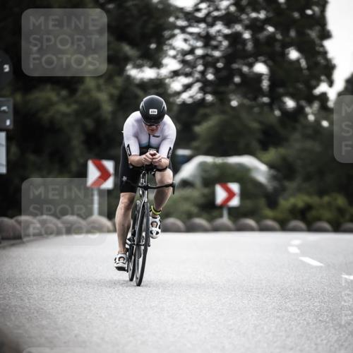 21.06.2026 - 29. Vierlanden-Triathlon H.Heesch http://msf.ph/oto/9901433 21.06.2026 09:32:11 Radfahren 48, 131, 205, 220, 275 meine-sportfotos.de