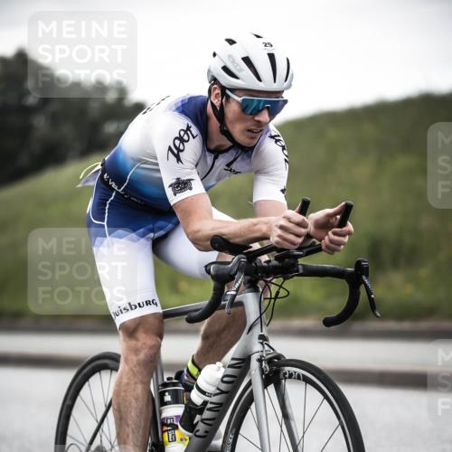 21.06.2026 - 29. Vierlanden-Triathlon H.Heesch http://msf.ph/oto/9901479 21.06.2026 09:33:35 Radfahren 25 meine-sportfotos.de