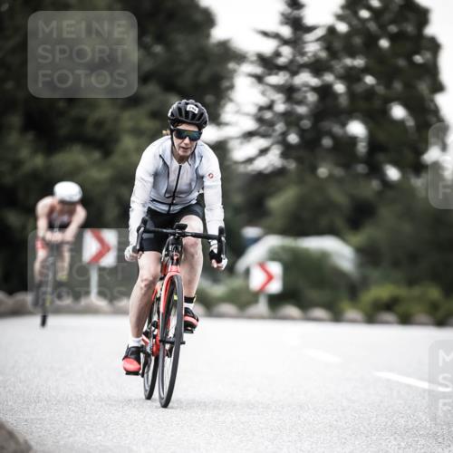21.06.2026 - 29. Vierlanden-Triathlon H.Heesch http://msf.ph/oto/9901581 21.06.2026 10:12:02 Radfahren 115, 160, 205, 248 meine-sportfotos.de