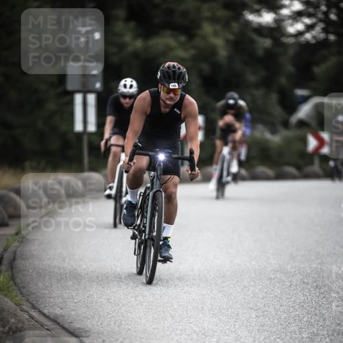 21.06.2026 - 29. Vierlanden-Triathlon H.Heesch http://msf.ph/oto/9901622 21.06.2026 09:35:51 Radfahren 86, 105, 122, 161, 198, 270, 279 meine-sportfotos.de