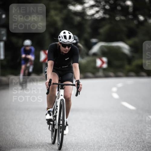 21.06.2026 - 29. Vierlanden-Triathlon H.Heesch http://msf.ph/oto/9901626 21.06.2026 09:35:53 Radfahren 86, 90, 105, 122, 161, 176, 198, 200, 270, 279 meine-sportfotos.de