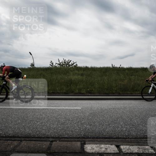 21.06.2026 - 29. Vierlanden-Triathlon H.Heesch http://msf.ph/oto/9901649 21.06.2026 09:27:34 Radfahren 69, 130, 180 meine-sportfotos.de