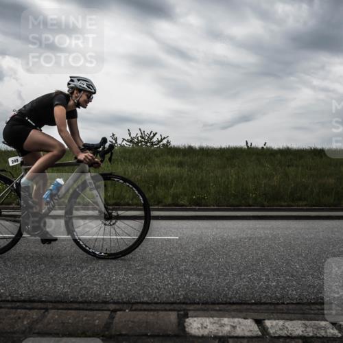 21.06.2026 - 29. Vierlanden-Triathlon H.Heesch http://msf.ph/oto/9901677 21.06.2026 09:29:42 Radfahren 186, 249 meine-sportfotos.de