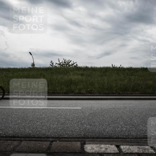 21.06.2026 - 29. Vierlanden-Triathlon H.Heesch http://msf.ph/oto/9901698 21.06.2026 09:30:07 Radfahren 38, 59, 82, 100, 109, 163, 174, 232, 276 meine-sportfotos.de