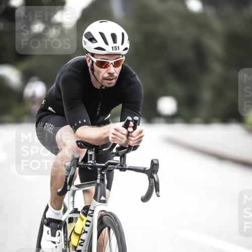 21.06.2026 - 29. Vierlanden-Triathlon H.Heesch http://msf.ph/oto/9901703 21.06.2026 09:36:40 Radfahren 58, 60, 151 meine-sportfotos.de