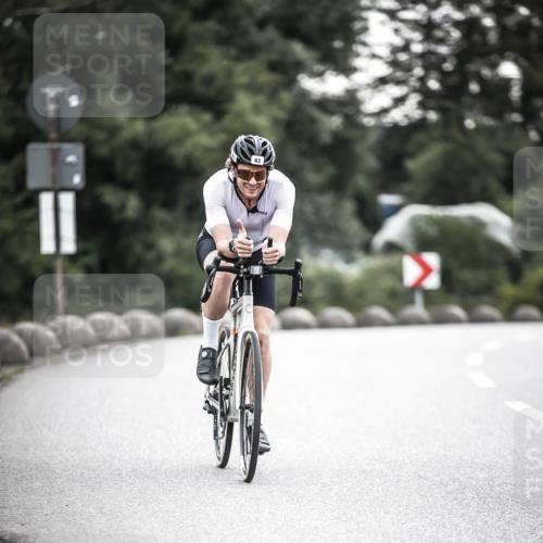 21.06.2026 - 29. Vierlanden-Triathlon H.Heesch http://msf.ph/oto/9901716 21.06.2026 09:37:07 Radfahren 83 meine-sportfotos.de