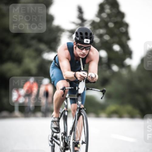 21.06.2026 - 29. Vierlanden-Triathlon H.Heesch http://msf.ph/oto/9901719 21.06.2026 10:12:14 Radfahren 39, 357, 359, 454 meine-sportfotos.de