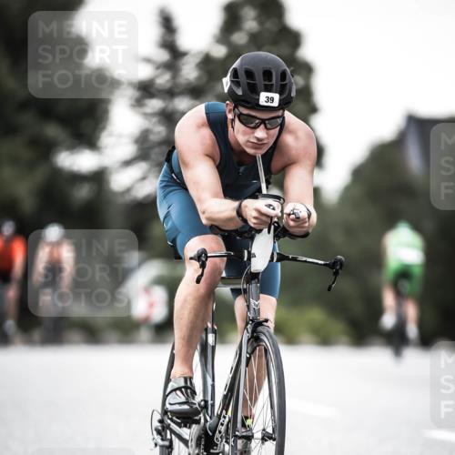 21.06.2026 - 29. Vierlanden-Triathlon H.Heesch http://msf.ph/oto/9901731 21.06.2026 10:12:14 Radfahren 39, 357, 359, 454 meine-sportfotos.de