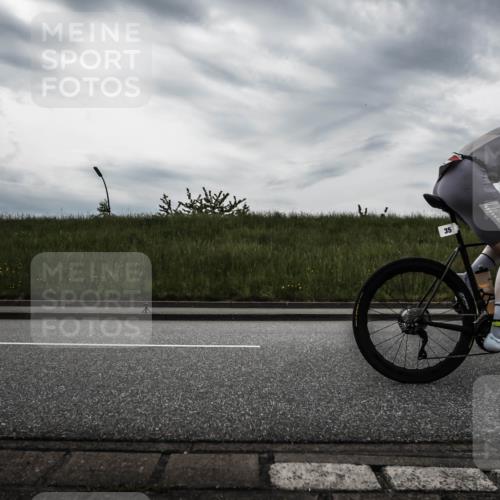 21.06.2026 - 29. Vierlanden-Triathlon H.Heesch http://msf.ph/oto/9901732 21.06.2026 09:30:34 Radfahren 35, 159, 225, 248, 295 meine-sportfotos.de