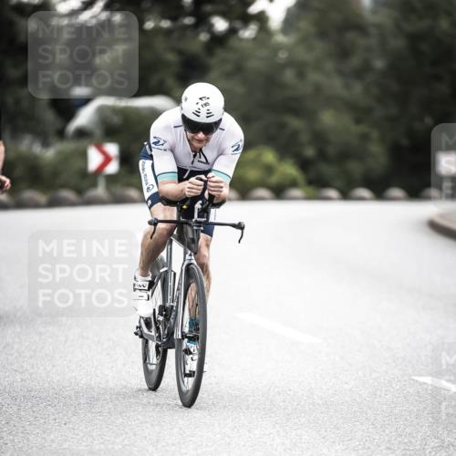 21.06.2026 - 29. Vierlanden-Triathlon H.Heesch http://msf.ph/oto/9901735 21.06.2026 09:37:47 Radfahren 5, 30, 69, 195, 240 meine-sportfotos.de