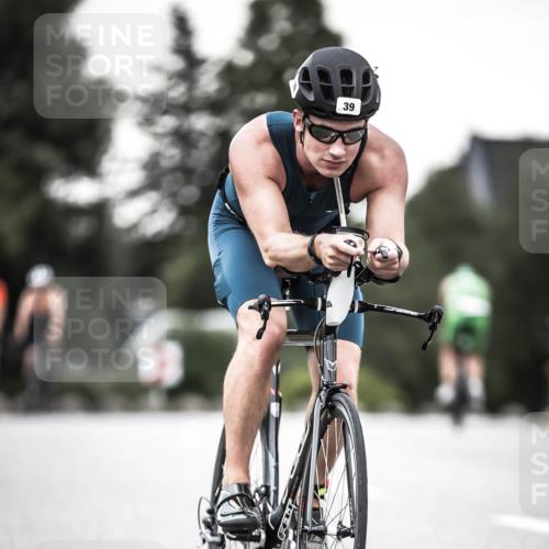 21.06.2026 - 29. Vierlanden-Triathlon H.Heesch http://msf.ph/oto/9901740 21.06.2026 10:12:14 Radfahren 39, 357, 359, 454 meine-sportfotos.de