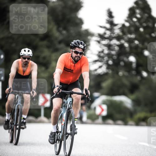 21.06.2026 - 29. Vierlanden-Triathlon H.Heesch http://msf.ph/oto/9901765 21.06.2026 10:12:18 Radfahren 96, 357, 359 meine-sportfotos.de