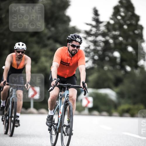 21.06.2026 - 29. Vierlanden-Triathlon H.Heesch http://msf.ph/oto/9901770 21.06.2026 10:12:18 Radfahren 96, 357, 359 meine-sportfotos.de