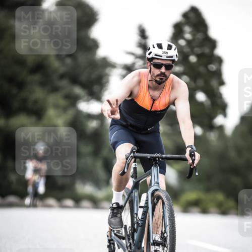21.06.2026 - 29. Vierlanden-Triathlon H.Heesch http://msf.ph/oto/9901788 21.06.2026 10:12:19 Radfahren 96, 357, 359 meine-sportfotos.de
