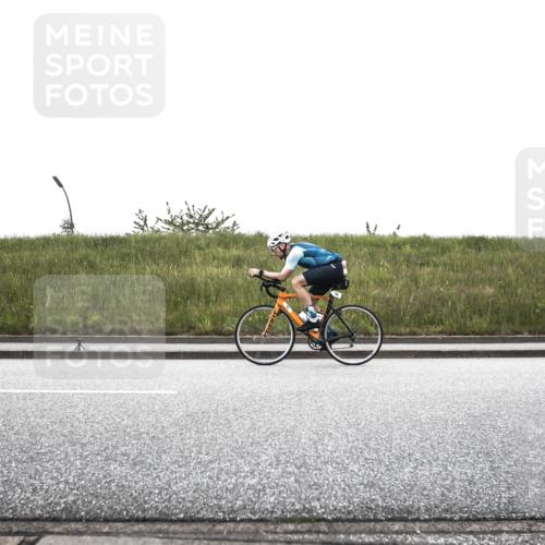21.06.2026 - 29. Vierlanden-Triathlon H.Heesch http://msf.ph/oto/9901805 21.06.2026 09:34:11 Radfahren 33, 39, 44, 70, 296 meine-sportfotos.de