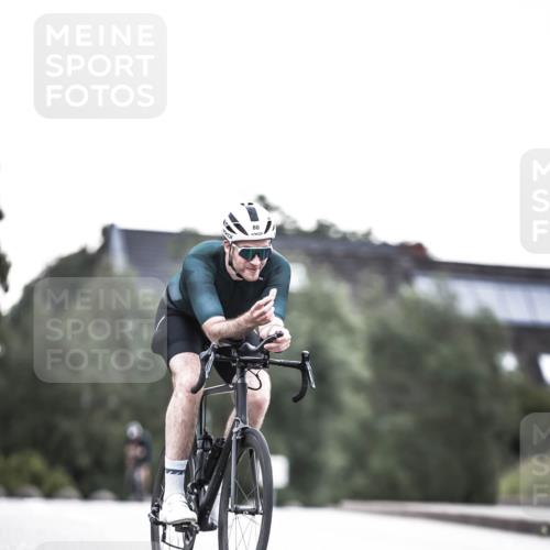 21.06.2026 - 29. Vierlanden-Triathlon H.Heesch http://msf.ph/oto/9901819 21.06.2026 09:39:20 Radfahren 52, 80, 87, 113 meine-sportfotos.de